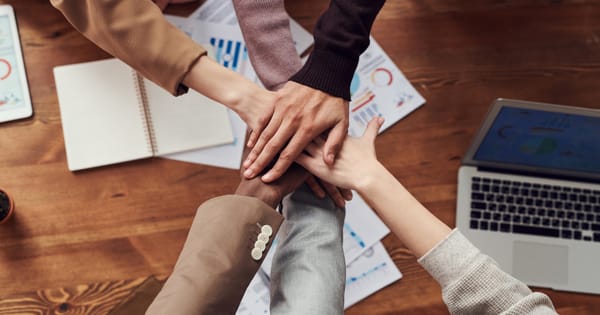 Cosmico - 6 Steps to Build a Referral Program That Works