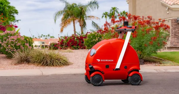 Cosmico - DoorDash launches Dot, a small autonomous delivery robot rolling out in Phoenix